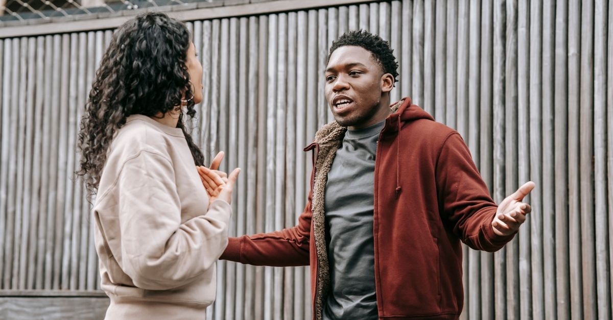 Dire les choses sans blesser : la communication assertive pour un couple plus serein