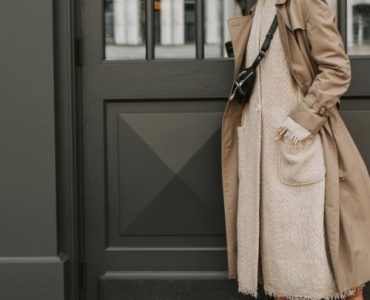 Sublimez votre style : idées de tenues chics avec un manteau long