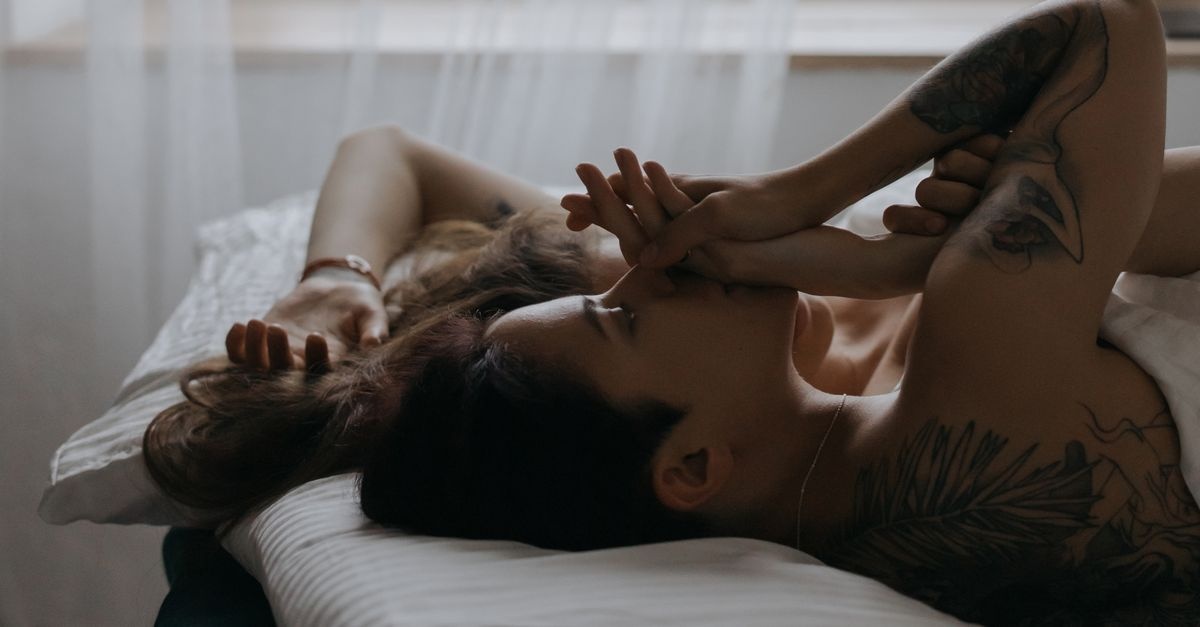 Quand le plaisir se fait attendre : comprendre et dépasser les obstacles à l’orgasme féminin